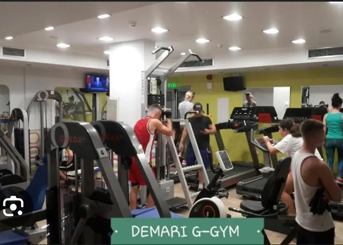 Kyklades Excellence * パラリムニ